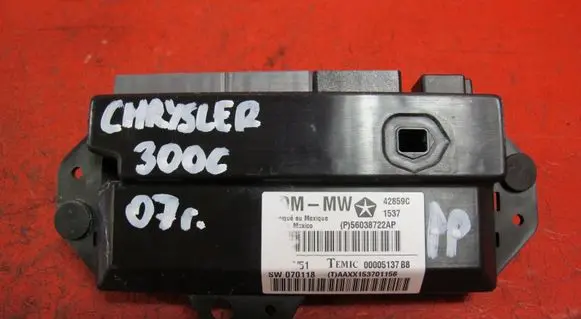Chrysler 300 - 300C Door control unit/module P56038722AP