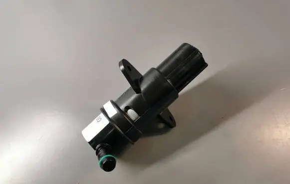 BMW X3 E83 Headlight washer spray nozzle 3414960 61673414960