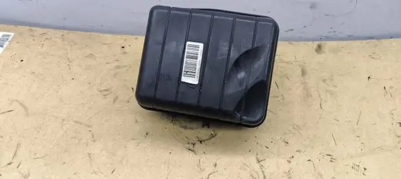 BMW 5 F10 F11 Intake resonator 8512249