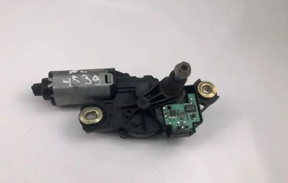 Volkswagen Caddy Wiper motor 2K0955712B