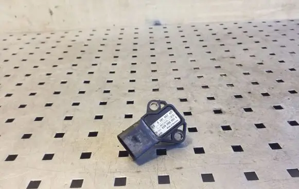 Audi A5 8T 8F Air pressure sensor 038906051C 0281002401