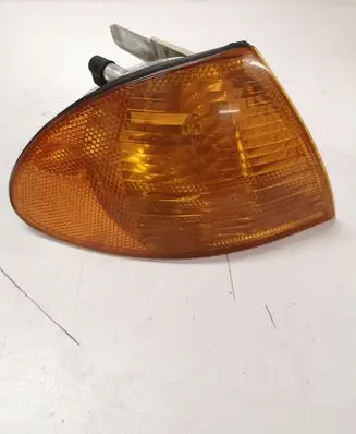 BMW 3 E46 Front indicator light 1315106145