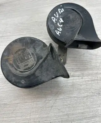 Audi A6 S6 C4 4A Horn signal E335717