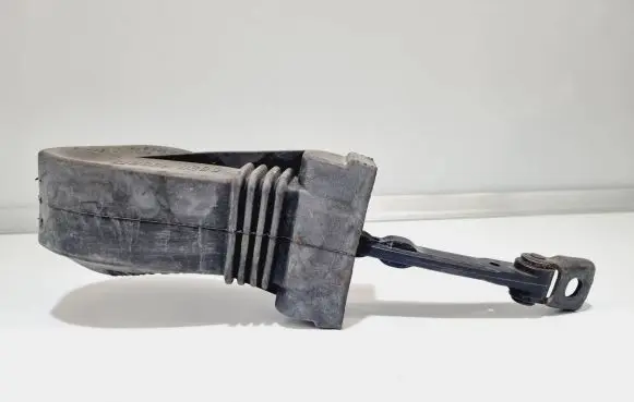 Audi A5 Sportback 8TA Front door check strap stopper 8T0837249