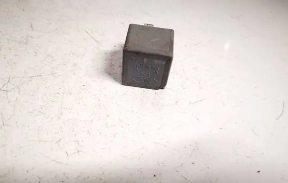 Ford Mondeo Mk III Other relay f80b14b192aa f80b-14b192-aa