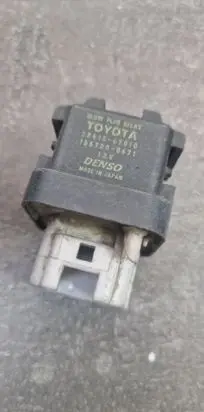 Toyota Auris 150 Glow plug pre-heat relay 2861067010 1567000671