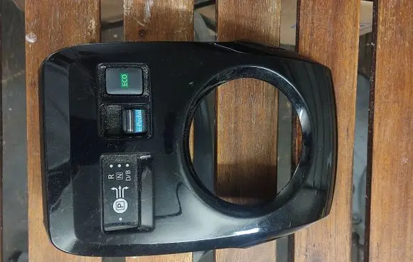 Nissan Leaf I (ZE0) Gear shifter surround trim plastic 969415SJ0A 969415SK0A 969UA5SK0A