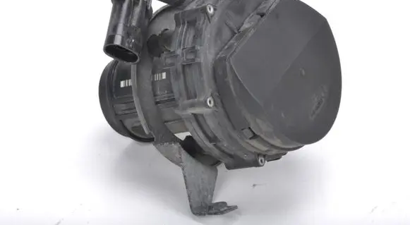 Maserati Coupe Secondary air pump 72247204