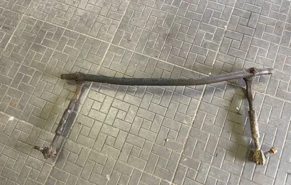 Mitsubishi Pajero Sport I Steering tie rod 