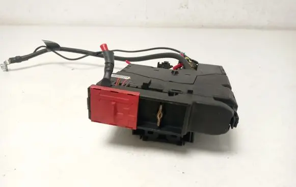 Mercedes-Benz C W204 Fuse module A2075402550