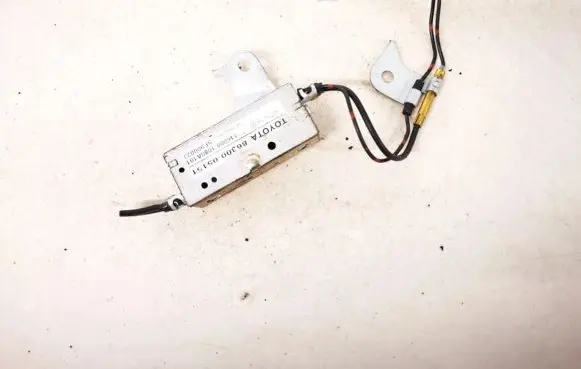 Toyota Avensis T250 Antenna control unit 8630005151 86300-05151