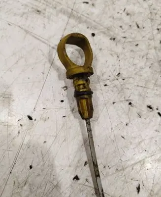 Oil level dip stick