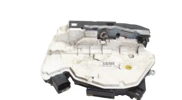 Volkswagen Scirocco Front door lock 5N2837015A