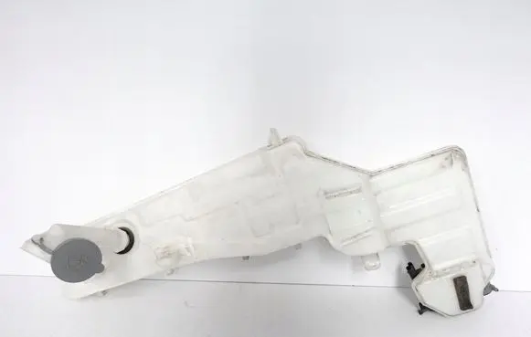 Mercedes-Benz X-class W470 Windshield washer fluid reservoir/tank 289105XA0B