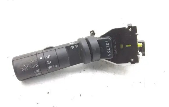 Nissan Qashqai+2 Indicator stalk