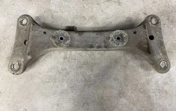 BMW 3 E90 E91 Gearbox mounting bracket 22316778059