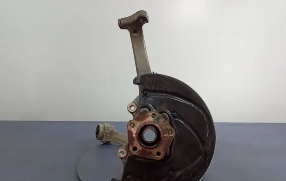 Audi Q7 4M Front wheel hub spindle knuckle 4M0407242J