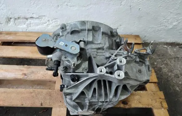Mercedes-Benz A W176 Manual 5 speed gearbox