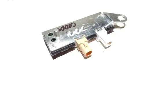 Volkswagen Caddy Aerial antenna amplifier 2K0035577C