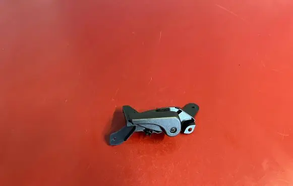 BMW X5 F15 Engine bonnet (hood) release handle 7284598 51437284598
