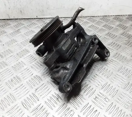 Honda CR-V Power steering pump P3F059699W