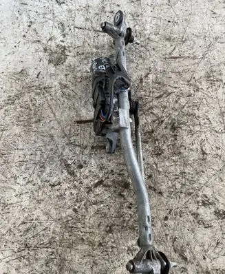 Chevrolet Cruze Front wiper linkage and motor