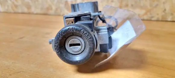 Mazda 323 Ignition lock SL31