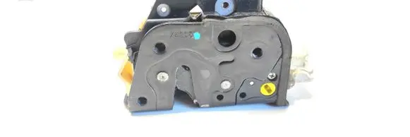 Audi A4 S4 B7 8E 8H Front door lock 8E2837015AA