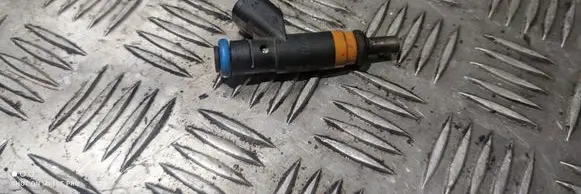 Dodge Durango Fuel injector 05037479AC