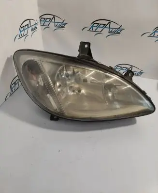Mercedes-Benz Vito Viano W639 Headlight/headlamp 24670400