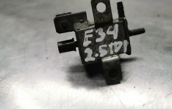 BMW 5 E34 Turbo solenoid valve 72191133