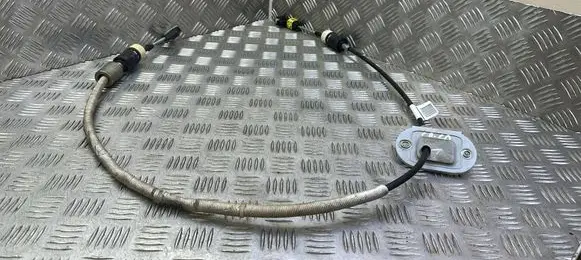 Volvo S90, V90 Gear shift cable linkage 31492342