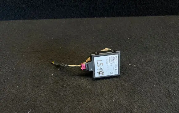 Ford C-MAX I Door central lock control unit/module 3M5T15K602