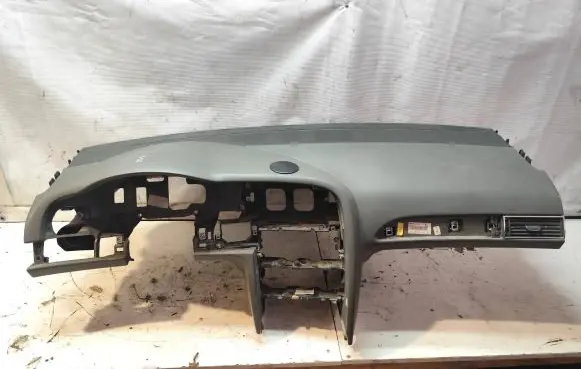 Audi A6 S6 C6 4F Dashboard