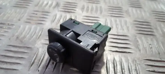 Nissan Primera Wing mirror switch