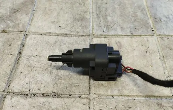 Brake pedal sensor switch