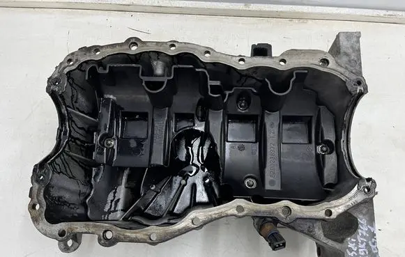 Oil sump
