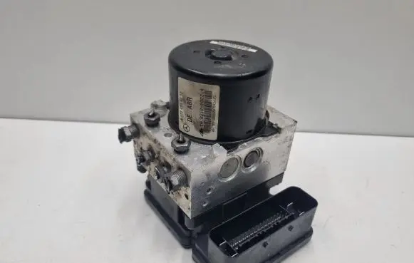 Mercedes-Benz SLK R172 ABS Pump A1729014000 1729014000