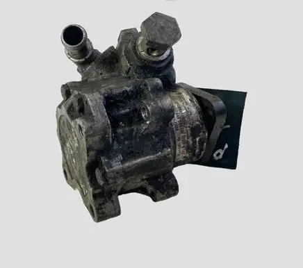 Volkswagen PASSAT B5.5 Power steering pump 8D0145156T 7690955102