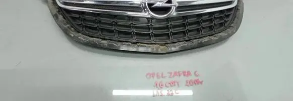 Opel Zafira C Front grill