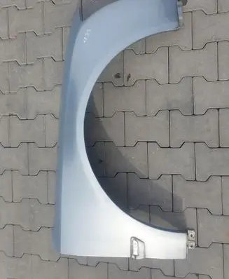 Front wheel arch liner splash guards
