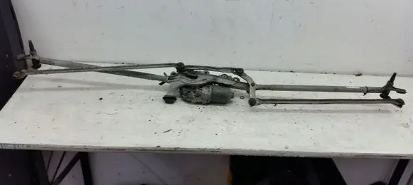 Opel Astra J Front wiper linkage and motor 1137328582