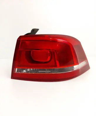 Volkswagen PASSAT B7 Rear/tail lights 3af945096c