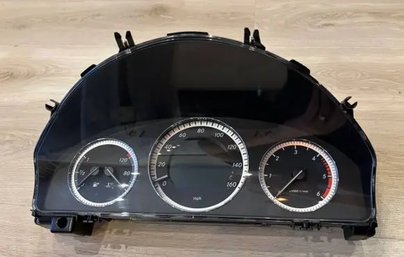 Mercedes-Benz C W204 Speedometer (instrument cluster) A2049002605 A2C53245324 2049002605