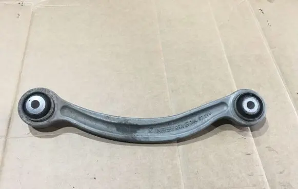 Mercedes-Benz C W205 Rear control arm A20409