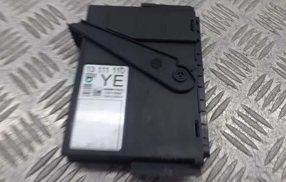 Opel Corsa C Voice control module 13111110
