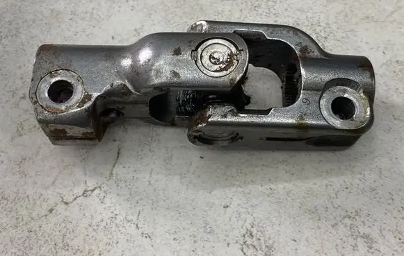 Toyota Prius (XW20) Steering column universal joint 