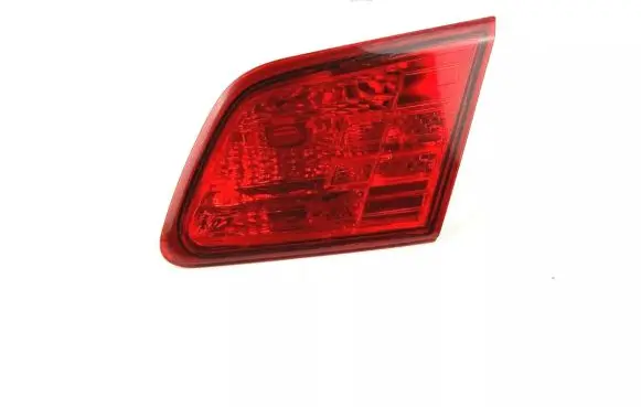 Subaru Legacy Tailgate rear/tail lights 42220071