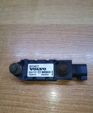 Volvo XC90 Airbag deployment crash/impact sensor 30724677