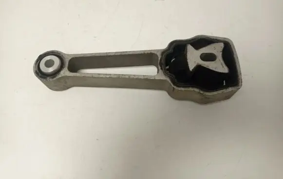 Land Rover Evoque I Engine mount bracket 6G926P082GC
